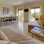 Pinheiros Da Balaia Resort