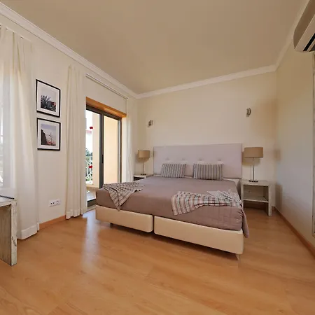 Rezort Pinheiros Da Balaia 4*