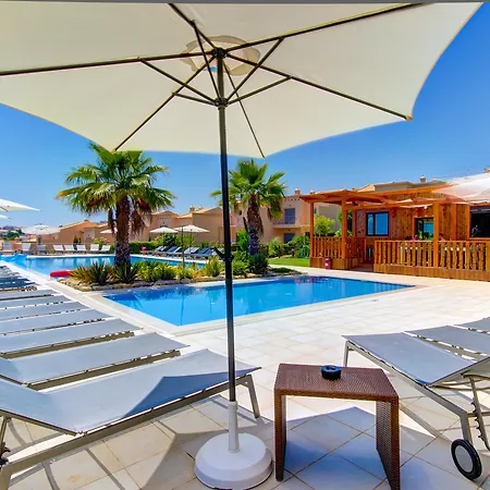 Resort Pinheiros Da Balaia