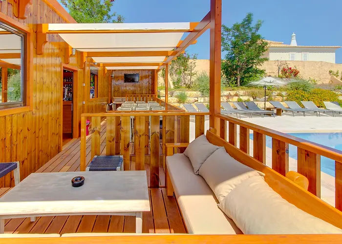 Pinheiros Da Balaia Resort