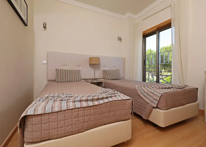 Pinheiros Da Balaia Resort