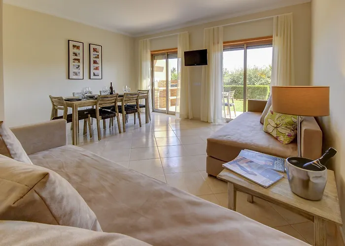 Pinheiros Da Balaia Resort